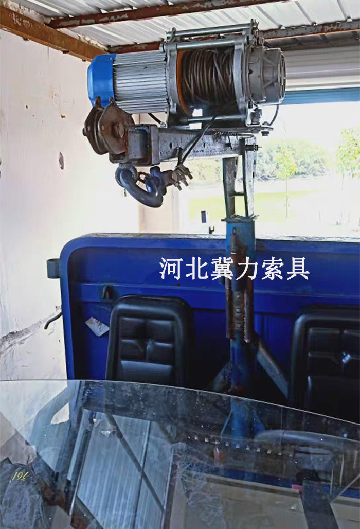 組裝好的車(chē)載提升機
