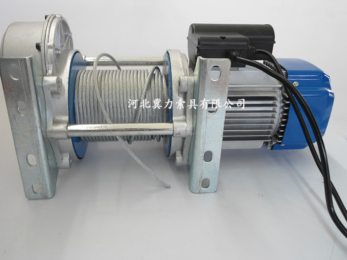 新型全鋁殼電動(dòng)提升機底面圖
