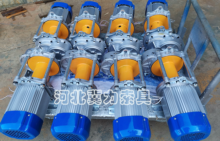 快速電動(dòng)提升機展示圖