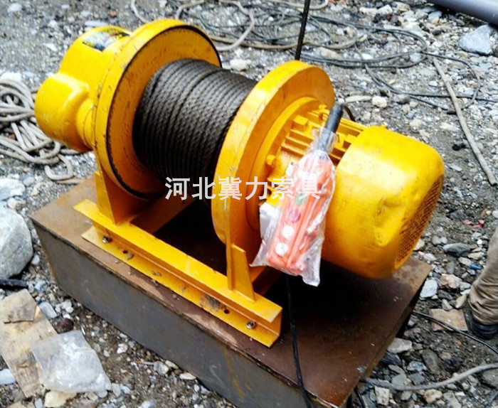 建筑卷?yè)P機