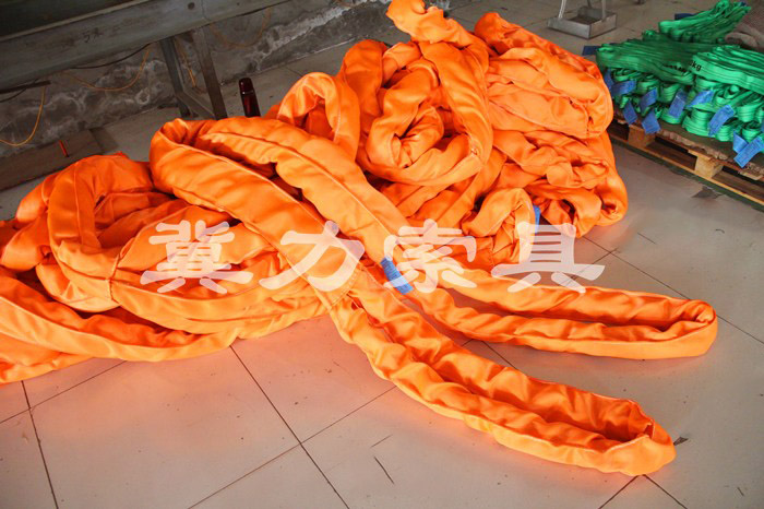 這條大噸位吊裝帶很長(cháng)