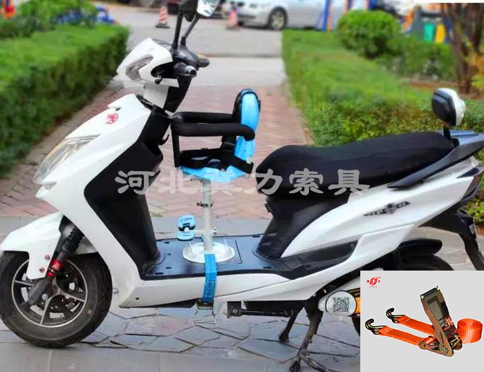 電瓶車(chē)兒童座椅拴緊器