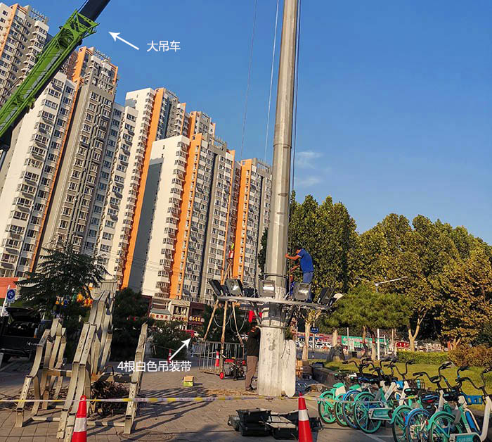 白色吊裝帶助力路燈維修現場(chǎng)